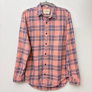 Hollister Men's Coral and Navy Plaid Shirt